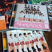 アイドルのCD