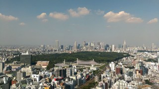 秋晴れの空・東京