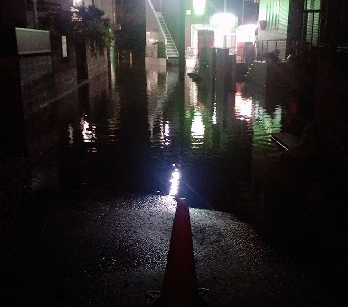 大雨で冠水