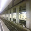 ガラガラの地下鉄駅